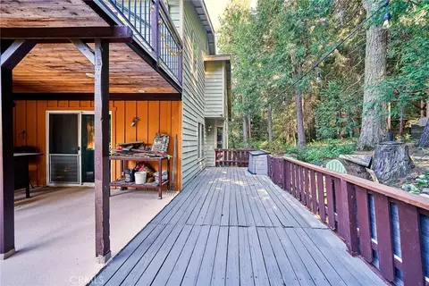 Exterior - 23891 Lakeview, Crestline, CA 92325 photo 4 of 15