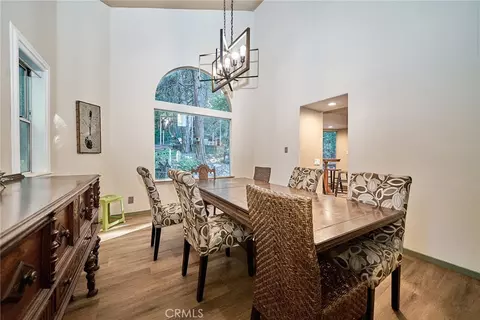 Dining - 23891 Lakeview, Crestline, CA 92325 photo 1 of 1