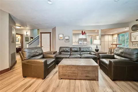 Living - 23891 Lakeview, Crestline, CA 92325 photo 4 of 4