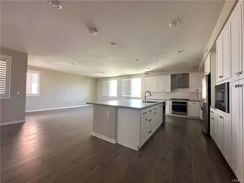 Kitchen - 145 Bowery, Irvine, CA 92612 photo 1 of 2