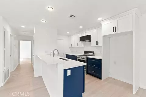 Entry Way - 10477 Yosemite, Montclair, CA 91763 photo 1 of 2