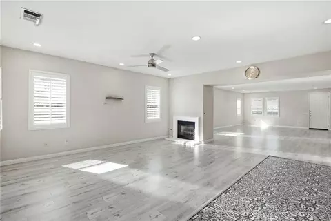 Living - 558 Calderone, Corona, CA 92879 photo 6 of 11