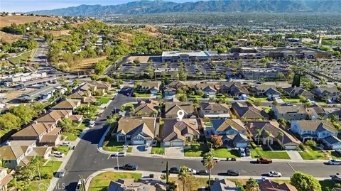 View/Area - 558 Calderone, Corona, CA 92879 photo 2 of 5