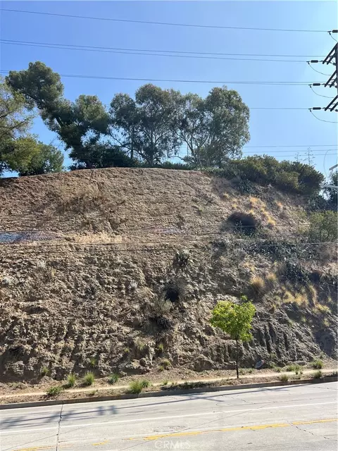 988 Rockdale Ave, Los Angeles, CA 90041