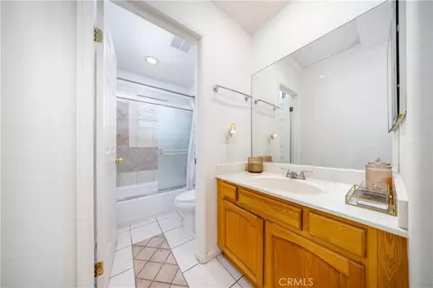 Bath - 3908 Baldwin Park Blvd, Baldwin Park, CA 91706 photo 2 of 3