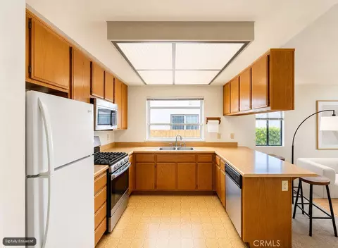 Kitchen - 63 Rainbow Rdg, Phillips Ranch, CA 91766 photo 1 of 2