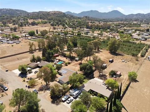 View/Area - 2111 Toca, Ramona, CA 92065 photo 5 of 6