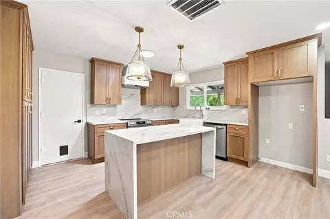 Kitchen - 2111 Toca, Ramona, CA 92065 photo 2 of 5