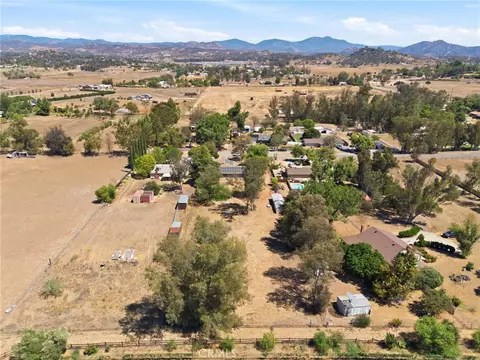 View/Area - 2111 Toca, Ramona, CA 92065 photo 2 of 6