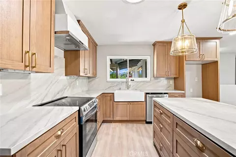 Kitchen - 2111 Toca, Ramona, CA 92065 photo 4 of 5