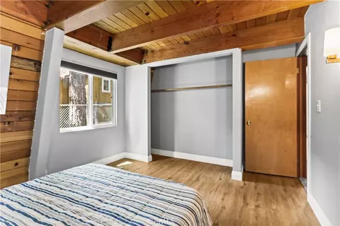 Bedroom - 6155 Cardinal, Wrightwood, CA 92397 photo 4 of 8