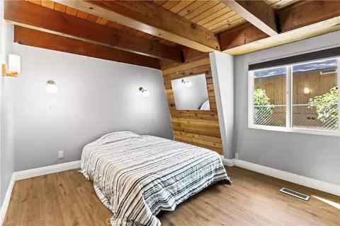 Bedroom - 6155 Cardinal, Wrightwood, CA 92397 photo 3 of 8