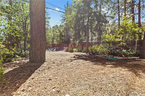 Exterior - 6155 Cardinal, Wrightwood, CA 92397 photo 8 of 9