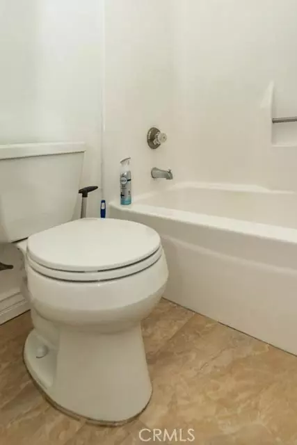 Bath - 226 Springview, Irvine, CA 92620 photo 1 of 1
