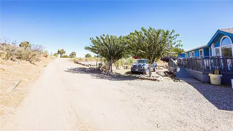 10575 White Fox, Hesperia, CA 92344 photo 14