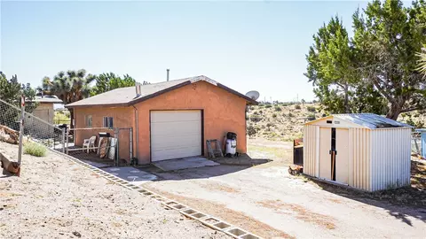 10575 White Fox, Hesperia, CA 92344 photo 26