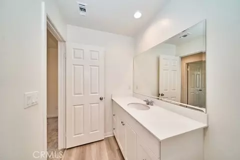 Bath - 20009 Lemonscent Dr, Riverside, CA 92507 photo 2 of 3