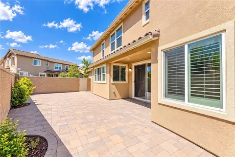 Exterior - 7271 Enclave Dr, Eastvale, CA 92880 photo 6 of 9