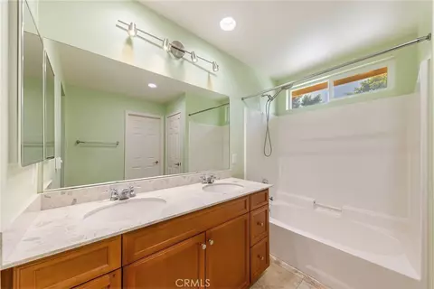 Bath - 7271 Enclave Dr, Eastvale, CA 92880 photo 1 of 1