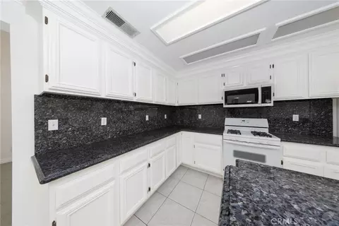 Kitchen - 3142 Stallion St, Ontario, CA 91761 photo 3 of 4