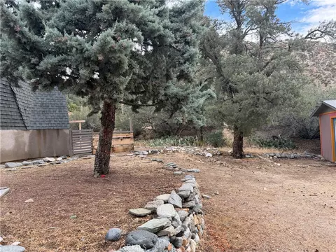 Exterior - 1486 Desert, Wrightwood, CA 92397 photo 4 of 5