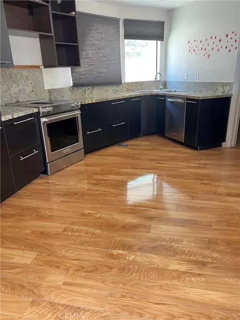 Kitchen - 1486 Desert, Wrightwood, CA 92397 photo 1 of 3
