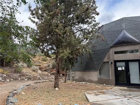 Exterior - 1486 Desert, Wrightwood, CA 92397 photo 2 of 5