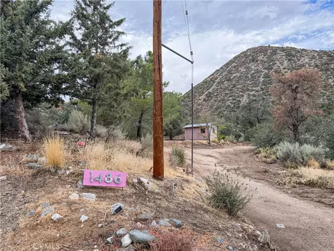 Exterior - 1486 Desert, Wrightwood, CA 92397 photo 5 of 5
