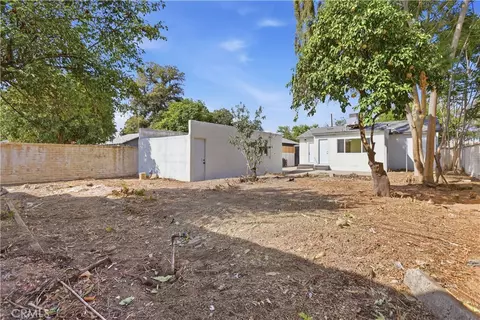 Exterior - 2831 N E St, San Bernardino, CA 92405 photo 10 of 10