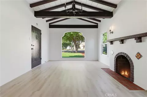 Living - 2831 N E St, San Bernardino, CA 92405 photo 6 of 12