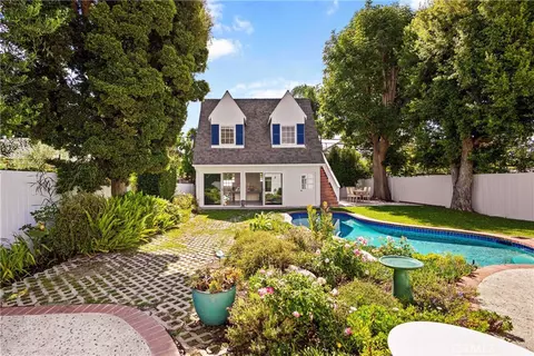 2936 Castle Hts, Los Angeles, CA 90034