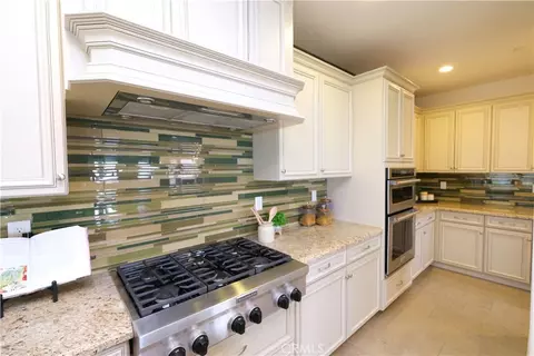 Kitchen - 551 San Ardo, Brea, CA 92821 photo 4 of 6