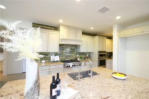Kitchen - 551 San Ardo, Brea, CA 92821 photo 3 of 6