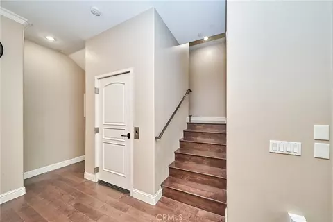 Entry Way - 633 S S Lk #4, Pasadena, CA 91106 photo 3 of 4