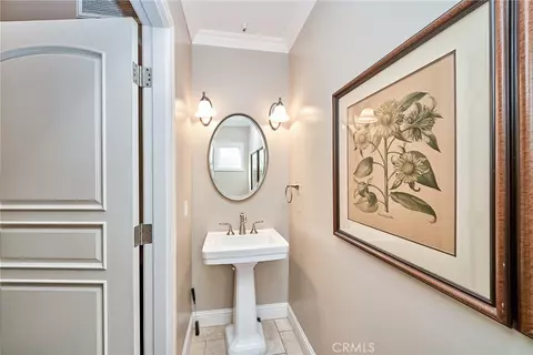 Bath - 633 S S Lk #4, Pasadena, CA 91106 photo 6 of 6