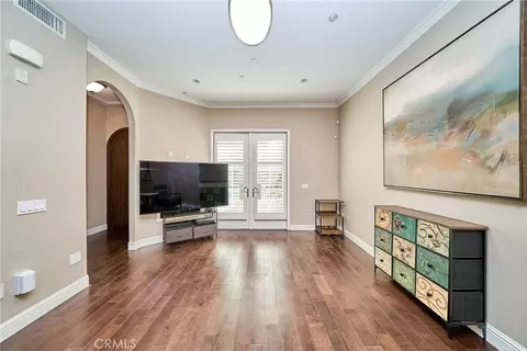 Living - 633 S S Lk #4, Pasadena, CA 91106 photo 2 of 2