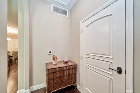 Entry Way - 633 S S Lk #4, Pasadena, CA 91106 photo 2 of 4