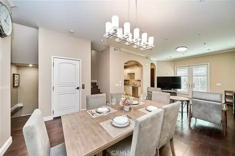 Dining - 633 S S Lk #4, Pasadena, CA 91106 photo 3 of 3
