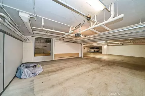 Exterior - 633 S S Lk #4, Pasadena, CA 91106 photo 7 of 9
