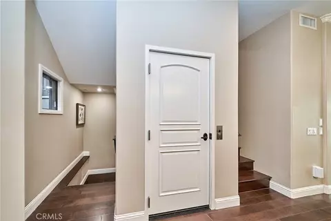 Entry Way - 633 S S Lk #4, Pasadena, CA 91106 photo 4 of 4