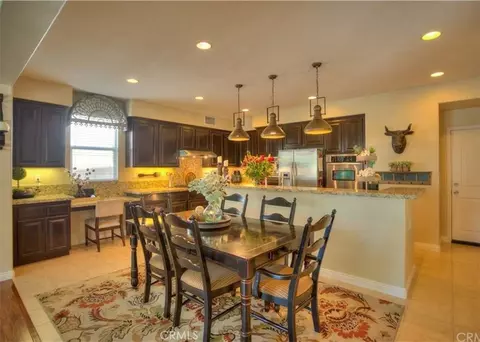 Dining - 14271 Rolling Stream Pl, Eastvale, CA 92880 photo 3 of 3