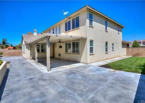 Exterior - 14271 Rolling Stream Pl, Eastvale, CA 92880 photo 3 of 4