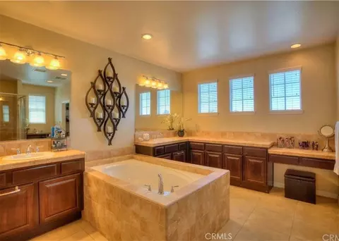 Bath - 14271 Rolling Stream Pl, Eastvale, CA 92880 photo 1 of 1