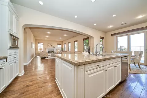 Kitchen - 19458 Juniper Bnd, Walnut, CA 91789 photo 4 of 6