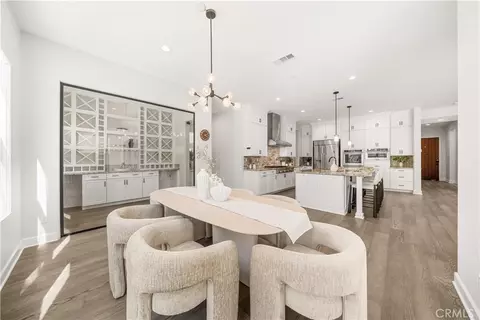 Dining - 133 Chant, Irvine, CA 92618 photo 3 of 5