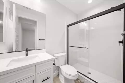 Bath - 133 Chant, Irvine, CA 92618 photo 1 of 6