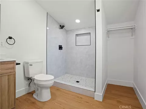 Bath - 7121 Vine, Highland, CA 92346 photo 5 of 6