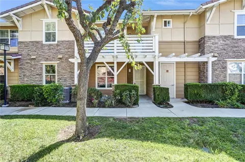 825 Francesca Dr #103, Walnut, CA 91789