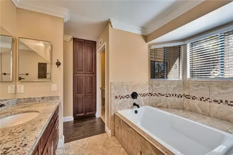 Bath - 1180 Loxley Pl, Diamond Bar, CA 91789 photo 3 of 4