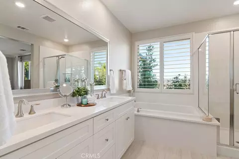 Bath - 45727 Altree Ct, Temecula, CA 92592 photo 4 of 4